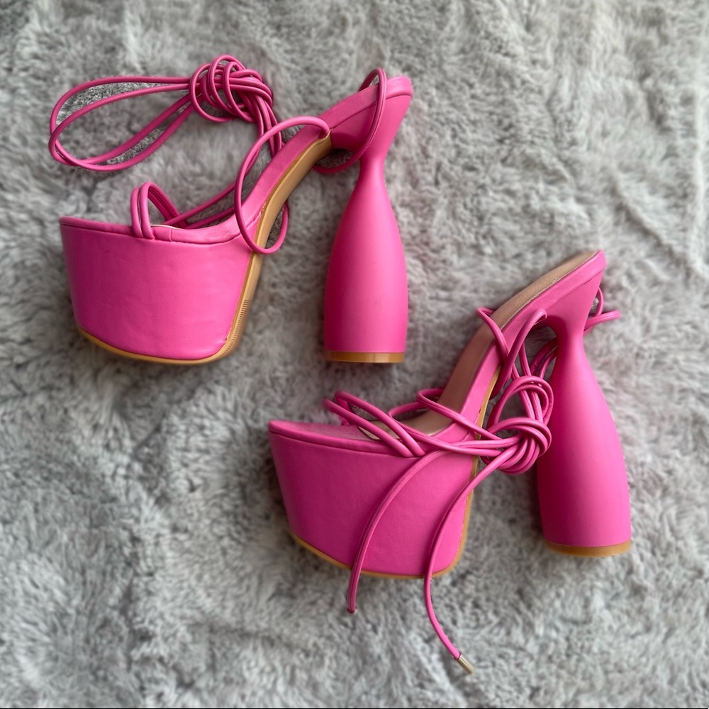 Cute barbie vibes high heels